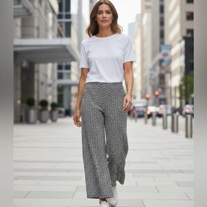 BAR lll Palazzo Black and White Geometric Wide Leg High Rise Women's Pants Sz M